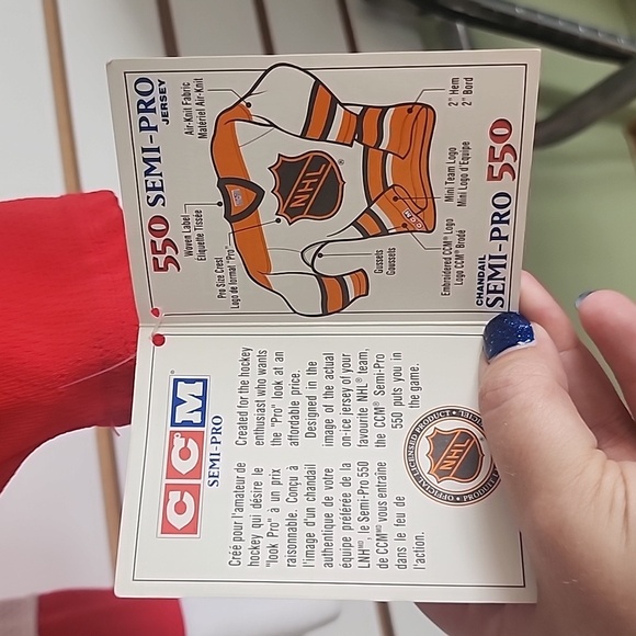 Boys L/XL vintage Shanahan Red Wings jersey - Picture 4 of 8